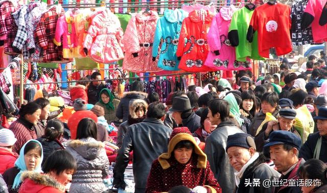 在镇上开个服装店要多少钱(这样做...在农村开一家服装店也能赚大钱)