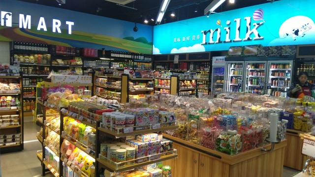 开零食店的利润大概是多少(为何大量零食店经营乏力，盈利堪忧？)