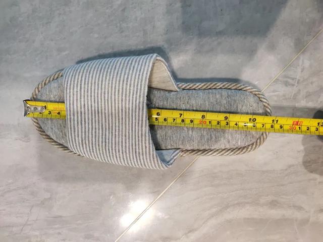 43号的鞋子是多少厘米(鞋柜一般多宽多深？浅了放不进鞋子，深了也未必好用)