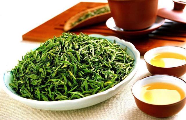 如何卖茶叶销售方法(卖茶叶卖出新模式！一分成本没花，就收回了三千多万的现金)