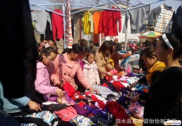 摆地摊卖什么好赚钱最快(摆地摊什么好卖又挣钱（6种地摊生意带你月入上万）)