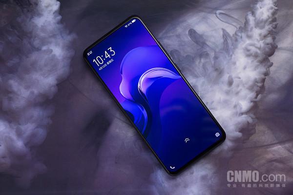 vivox27pro(vivo 27 Pro评测：几点改变 让它成为最熟悉的陌生人)