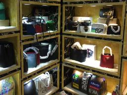 高仿奢侈品货源(奢侈品造假：高仿香柰儿、GUCCI、LV销售最火)
