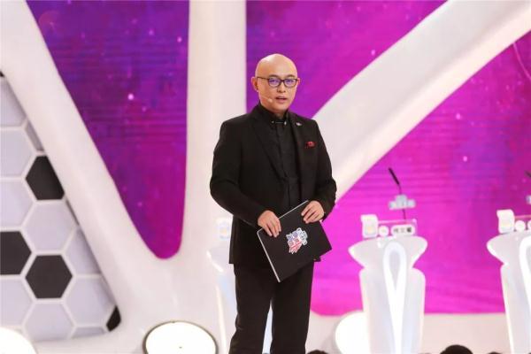 非诚勿扰李璐返场又牵手2020(《非诚勿扰》“人气女嘉宾返场”本周开播：“智推女生”很强大！再现“爆灯”、“为你而来”经典场景)