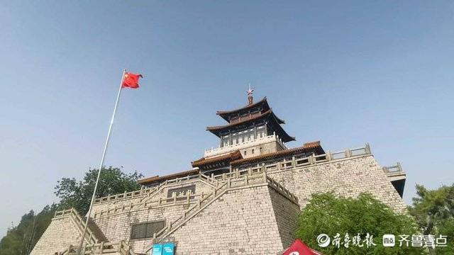 王霄个人资料(解放阁讲解员王霄：每一次讲解都能收获新的感动)