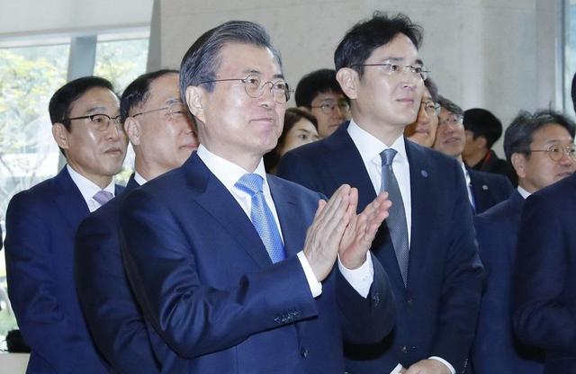 李叙显图片(赦免三星副会长李在镕？文在寅总统的态度有了很大改变)