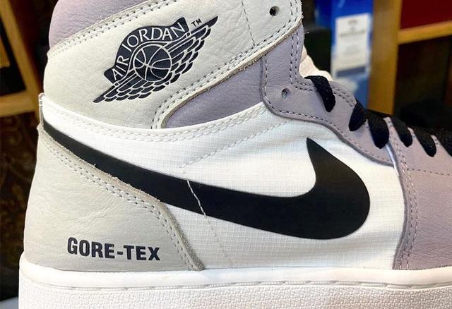 aj1价格(清爽浅色装扮！全新配色「雨鞋」AJ1 实物曝光！你打几分？)