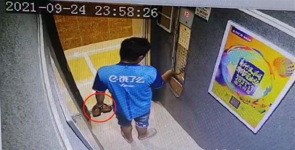 饿了吗外卖送餐(武汉一外卖员送餐中途“顺”走鞋，饿了么：属实，拉黑处理)