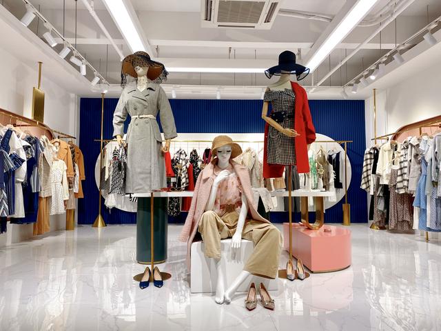 杭州批发市场服装在哪里进货渠道做摆地摊(品牌折扣女装店主去杭州四季青的进货窍门)