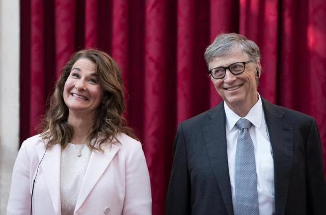 京东的京是谁龚小京(父亲嫌刘强东没单位，龚晓京被迫分手，如今却成为了京东的员工)