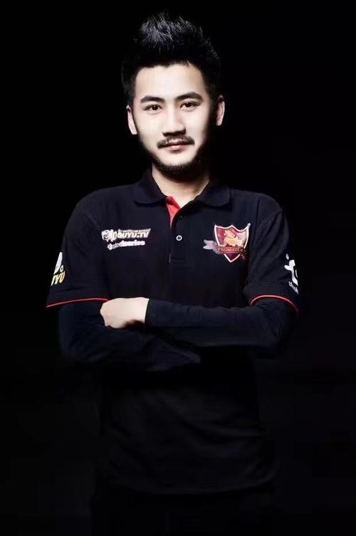 小象娱乐有哪些主播(国内第一直播公会小象娱乐将大手笔签约CSGO一哥茄子？震惊)
