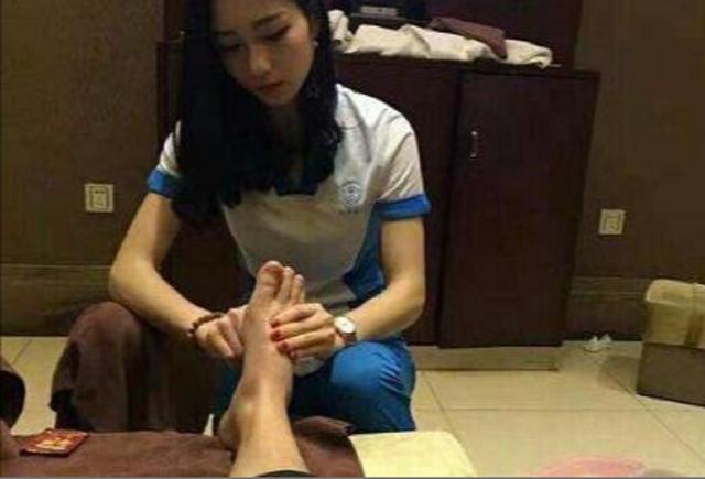 开养生馆挣钱吗(广东男人开养生馆，一年狂赚230万，看看聪明老板的赚钱套路)