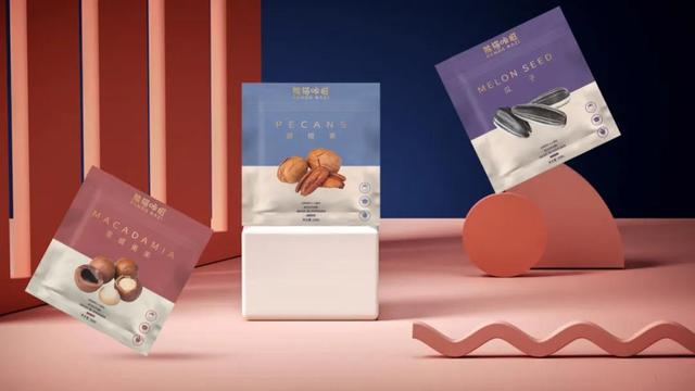 零食店名字新创意(「羚佳设计案例」熊猫咔嗞丨新锐零食品牌如何征服消费者？)