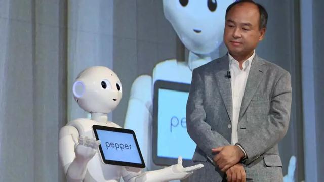 pepper机器人教学(Pepper 停产，自推出仅生产2.7万台，软银机器人战略生变)