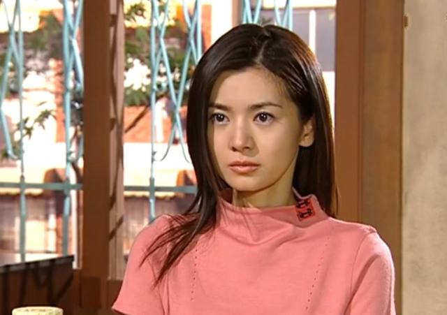 美人鱼电视剧韩国(靠《人鱼小姐》一炮而红，却被质疑抄袭琼瑶，遭韩国民众齐抵制)