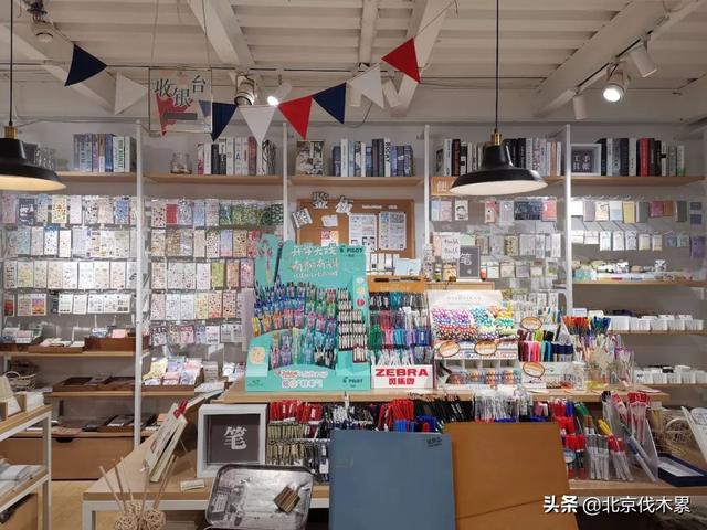 北京文具批发市场大全(开学倒计时！逛文具店的快乐匀一点给学习就完美啦)