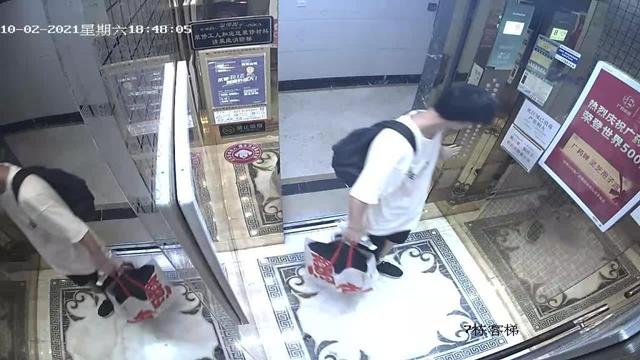 闲鱼二手手机靠谱吗会盗窃银行帐号密码吗(盯上高档小区门口鞋柜，深圳一男子多次换装行窃)