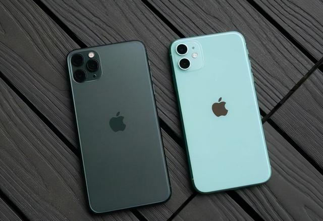 苹果11手机价格256g多少钱(iPhone 11：用户不买继续降！256G调低1500后，开始香了)