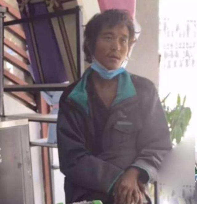 中国十大杂牌手机(曾经的华强北“山寨机小王子”陈金陵，如今为何疯癫到沦落街头？)