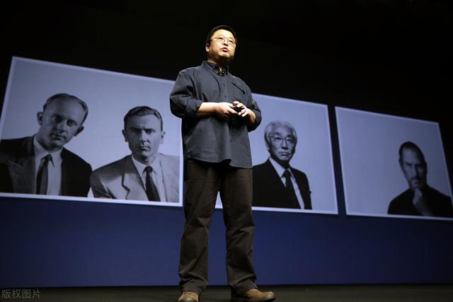 明年热门的创业行业(2022年最赚钱的不是直播带货，而是这个新商机：罗永浩已经入局)