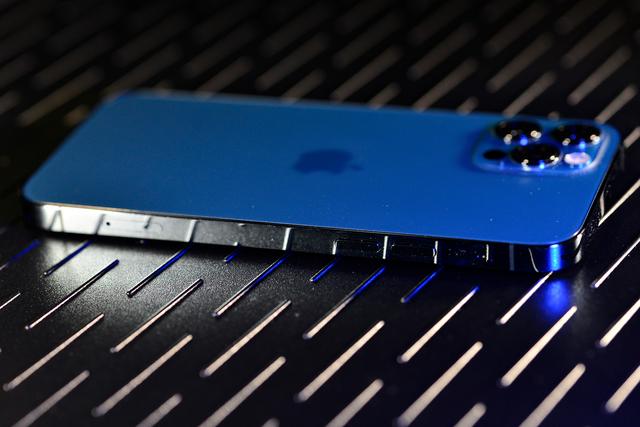 苹果官网11pro价格(去年旗舰iPhone 12 Pro现在多少钱了？不到6000可以入手256GB版)