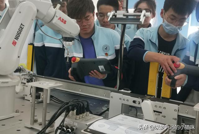 研究生就业前景好的专业排名(“就业竞争力”强的7大研究生专业，发展前景好，对人才需求量高)