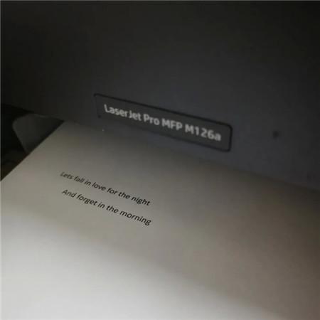 微信聊天背景图片个性(2022简约最新微信聊天背景图高清 路不该是疑问句要比谁都清晰)