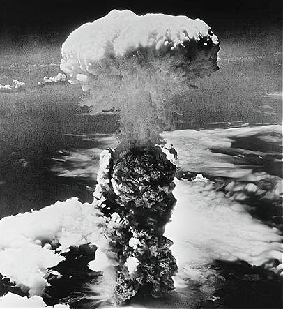 日本投降的真正原因(揭秘日本投降的真实原因：不是原子弹轰炸，而是另有乾坤)
