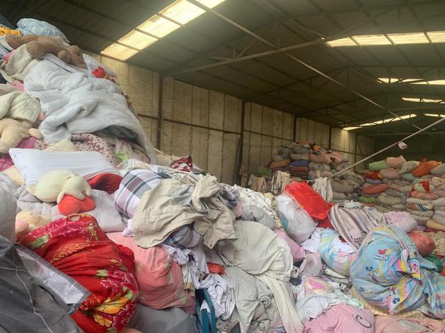 怎么开服装加工厂(新手如何做旧衣服回收？回收旧衣服需要办理手续吗？)