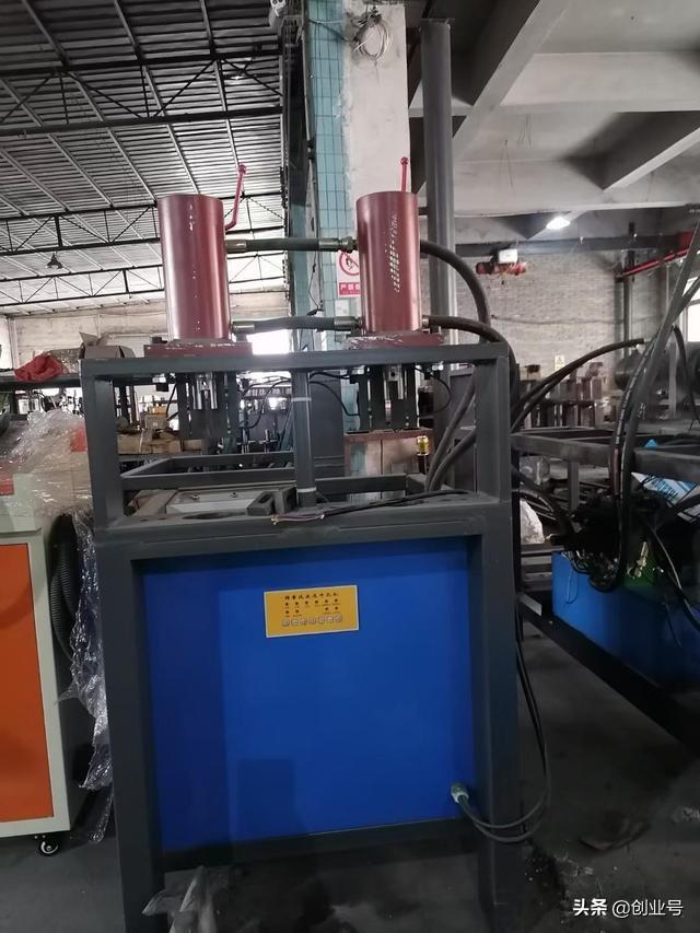自己想开个加工厂(5人小工厂，月营业额100万，净利润20万，小型加工厂赚钱吗)
