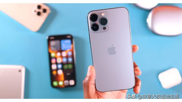 单手操作iPhone13(如何让你的大iPhone更舒适地单手使用)