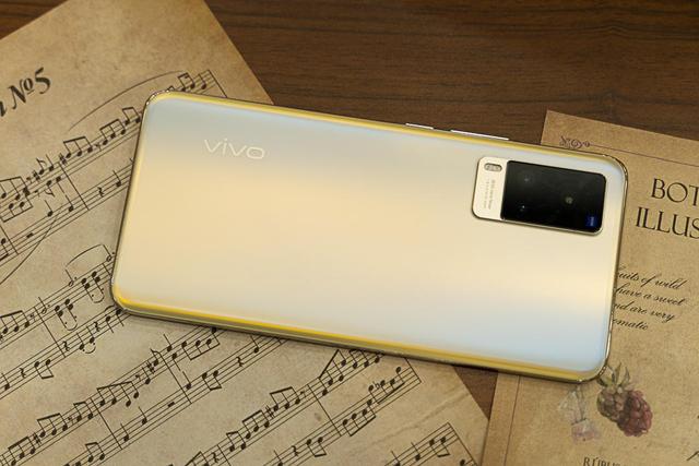 vivox60(不够均衡却足够精准，迟到的蓝厂走量旗舰vivo X60评测)
