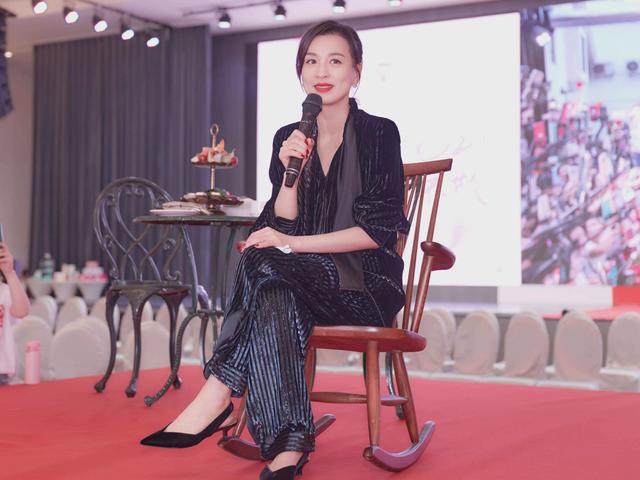官方网站面膜做代理(张庭代理揭露传销细节：面膜成本1元卖上百，怎么拉人都赚不到钱)
