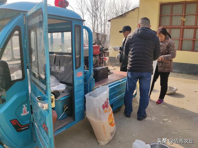 冬天做啥小生意赚钱(农民从事3份职业，冬天的生意更忙碌，挣钱方式值得借鉴)