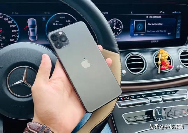 手机屏幕尺寸对照表图(苹果13、12、11PM尺寸大比拼，手感上哪代才是你的菜？)