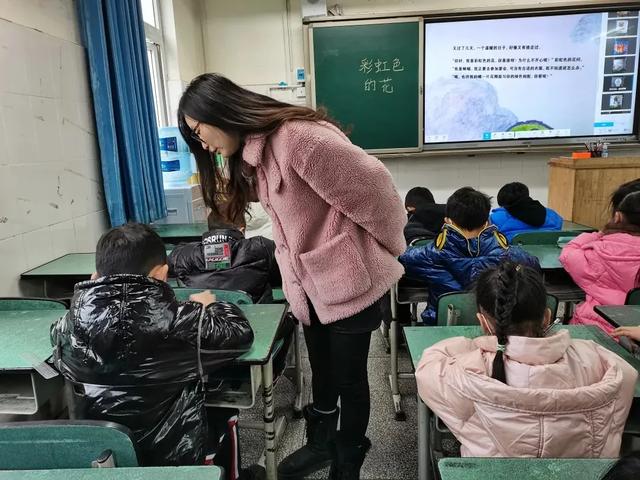 微信新建群聊怎么建立舞蹈寒假班开课通知图片(【校园动态】多彩托管 快乐寒假 ——我们的寒假托管班开班啦！)