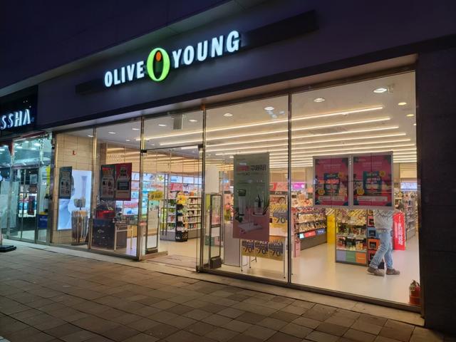 韩国化妆品商城(韩国药妆店2021销量排行榜出炉！原来韩国妹子们都在用这些化妆品)