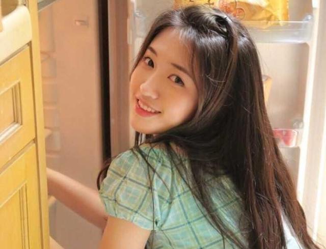 怎么和自己喜欢的明星聊天(和喜欢的女孩子怎么找话题？和女生聊天都有哪些话题？)