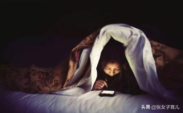 小孩玩的玩具(从小让孩子常玩这5类益智玩具，避免孩子沉迷手机，还越玩越聪明)
