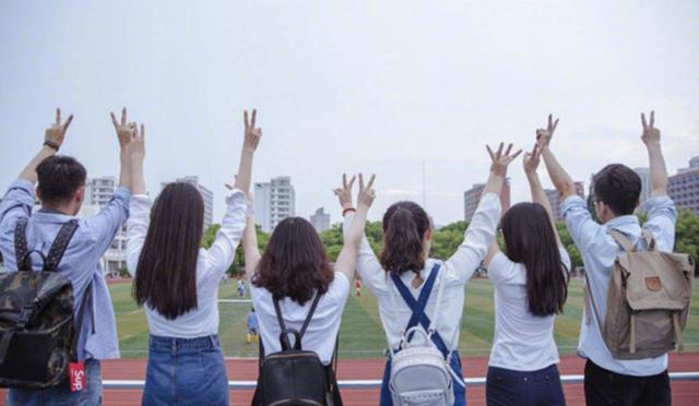 大学生创业补助政策周期(大学生毕业后才知道，原来还有“白嫖”的补贴，毕业5年内可领取)