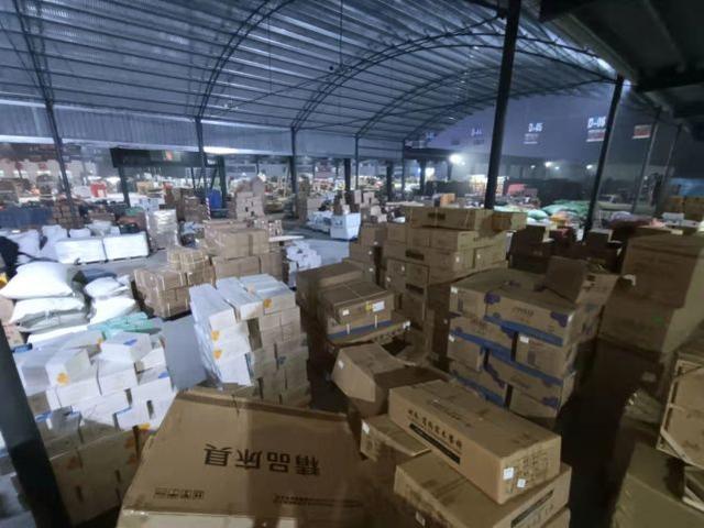 黑豹物流投诉电话多少(最新！第三批河南18家物流公司春节放假时间已定（附名单）)