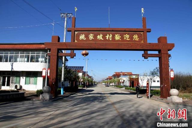 想在家做代加工哪里有(山东泰安“秋裤村”家庭式作坊锚定针织产业提档升级)