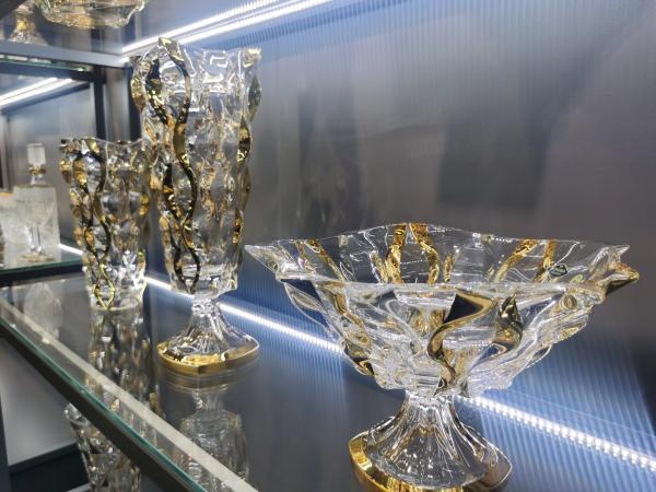 全球购官网直购是正品吗(揭秘丝路电商：从“奶粉尿布”到“进博同款”，还成了中国跨境供应链试金石)