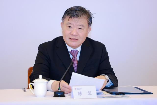 中国红十字基金会小天使基金会(中国红十字基金会成立以来累计公益收入破百亿—中国红十字基金会五届一次理事会在京召开)