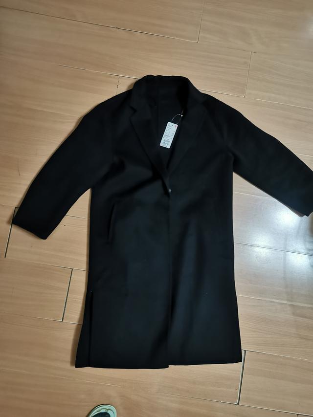 优衣库淘宝旗舰店投诉电话(聚焦3·15丨广州女子网购收到带员工工牌旧衣，优衣库方称只退不换)