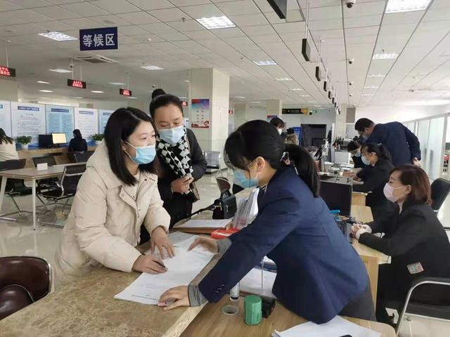 增强服务意识,改进工作作风(招远：审批效率再提升 惠民服务更暖心)