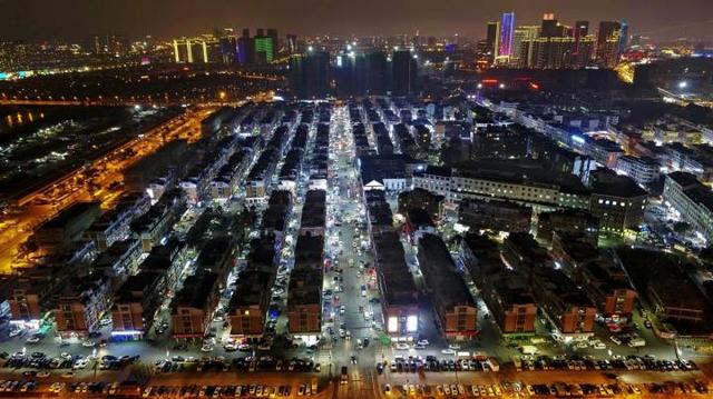 义乌淘宝摄影(来了就是浙江人丨这个黑龙江家庭，靠啥在义乌开出千万元级网店)