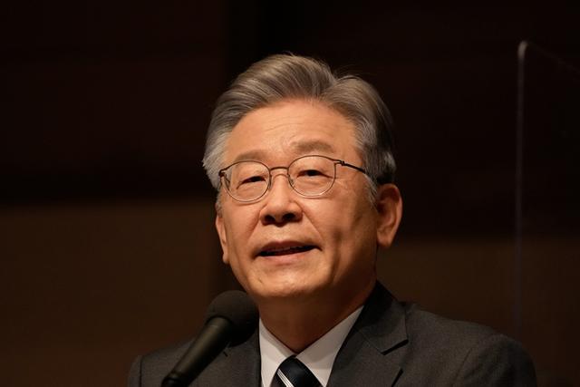 韩版鞋码250是多少码(厮杀激烈，可能成为韩国新总统的两人是谁？)