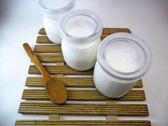 脱脂酸奶有哪些品牌(莫斯利安、安慕希、纯甄，喝过吗？老司机给你带个路，不谢！)