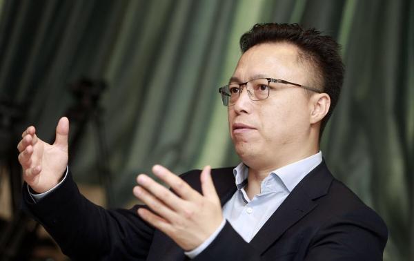 蚂蚁金服ceo井贤栋(井贤栋接替彭蕾任蚂蚁金服董事长：马云称是人才队伍最大成功)